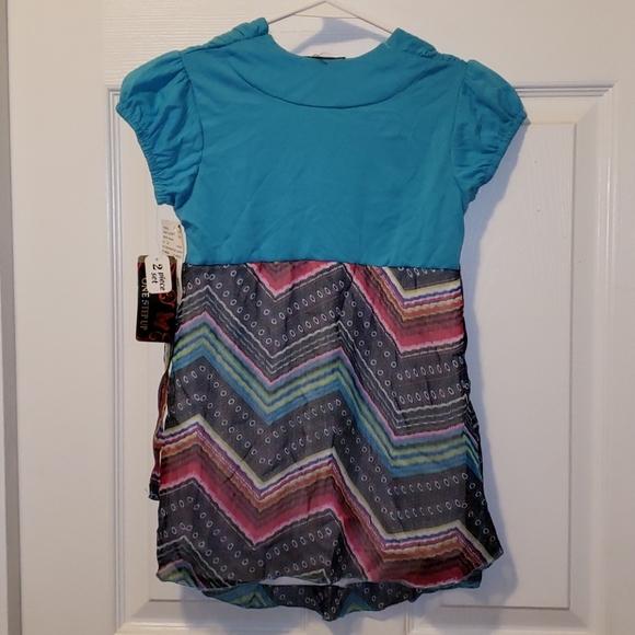 One Step Up Blouse - Picture 2 of 2